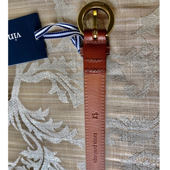 Vineyard Vines Patchwork Silk Leather Buck… - Picture 5 of 8